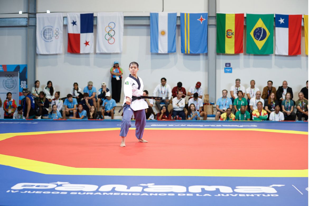 Momento Ana Júlia