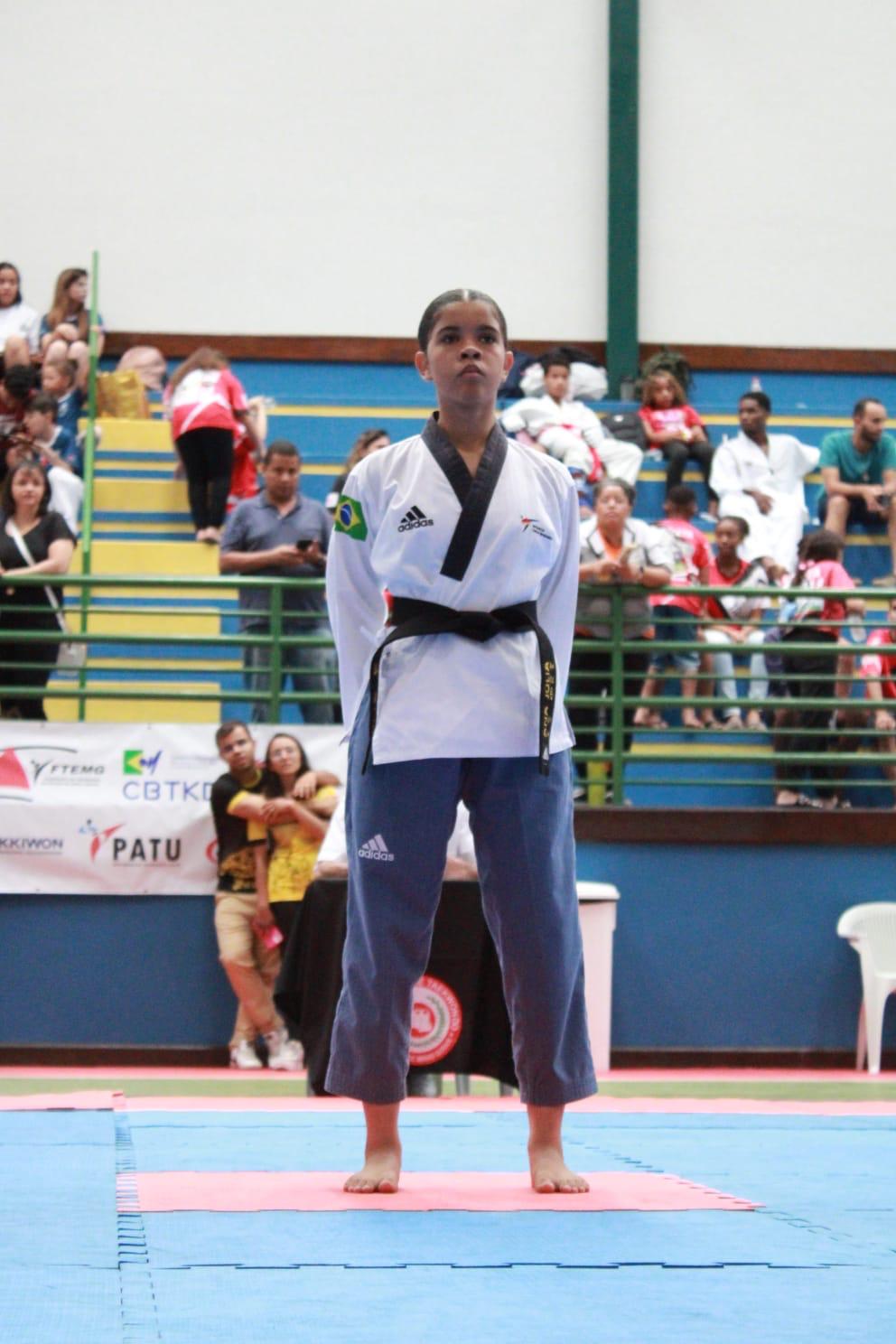 Momento Ana Júlia