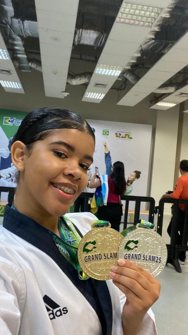 Momento Ana Júlia